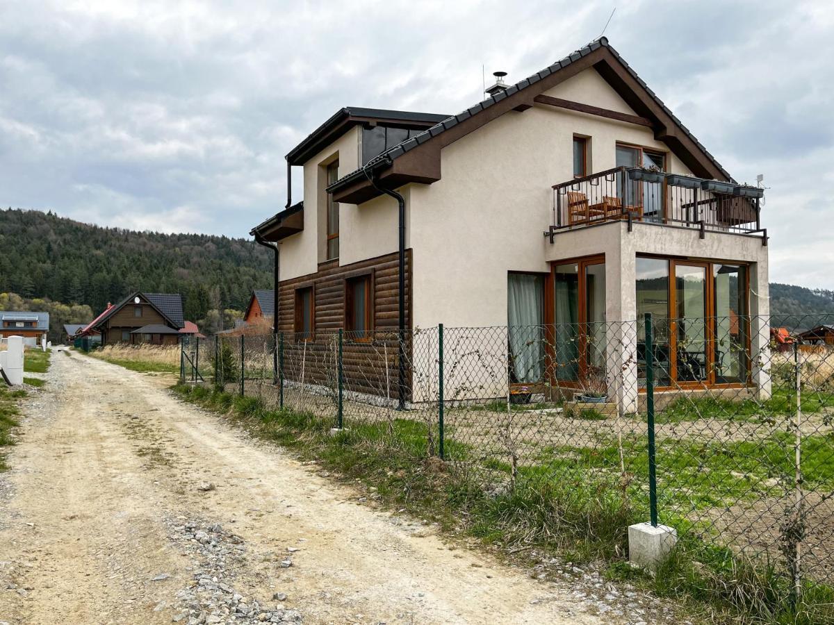 Dovolenkova Chata Valča Exterior foto